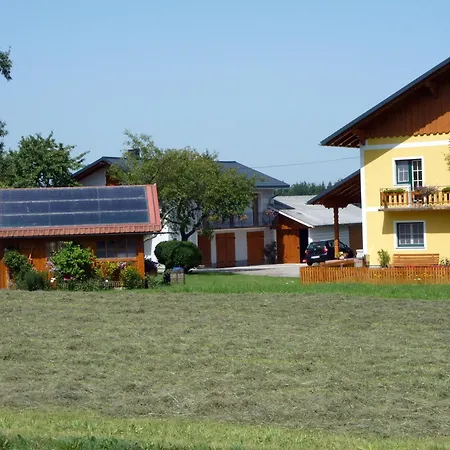 Ferienwohnung Kaltenleitner Weissenkirchen im Attergau Exterior foto